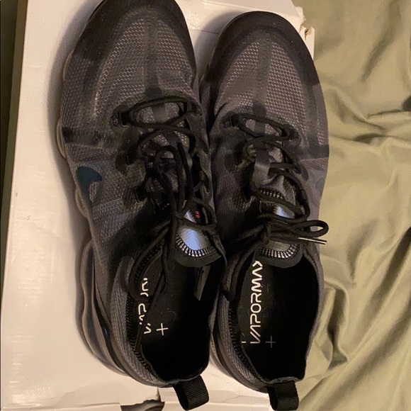 2019 men’s Air vapormax. - Picture 1 of 4
